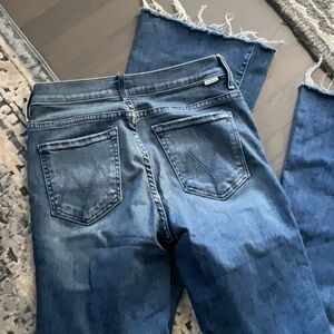 MOTHER Weekender Fray. Denim